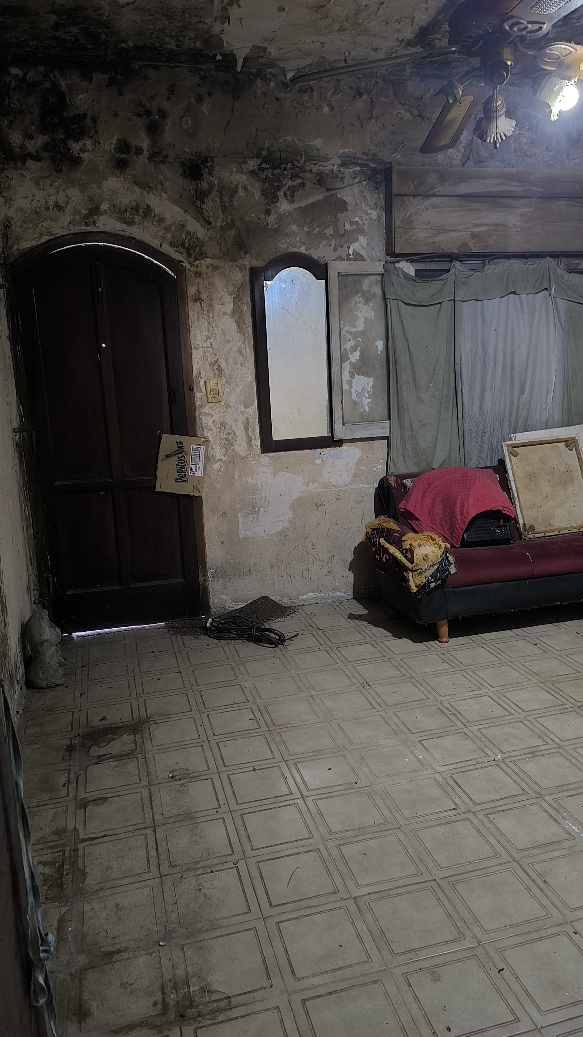 Casa a reciclar Begui Centro