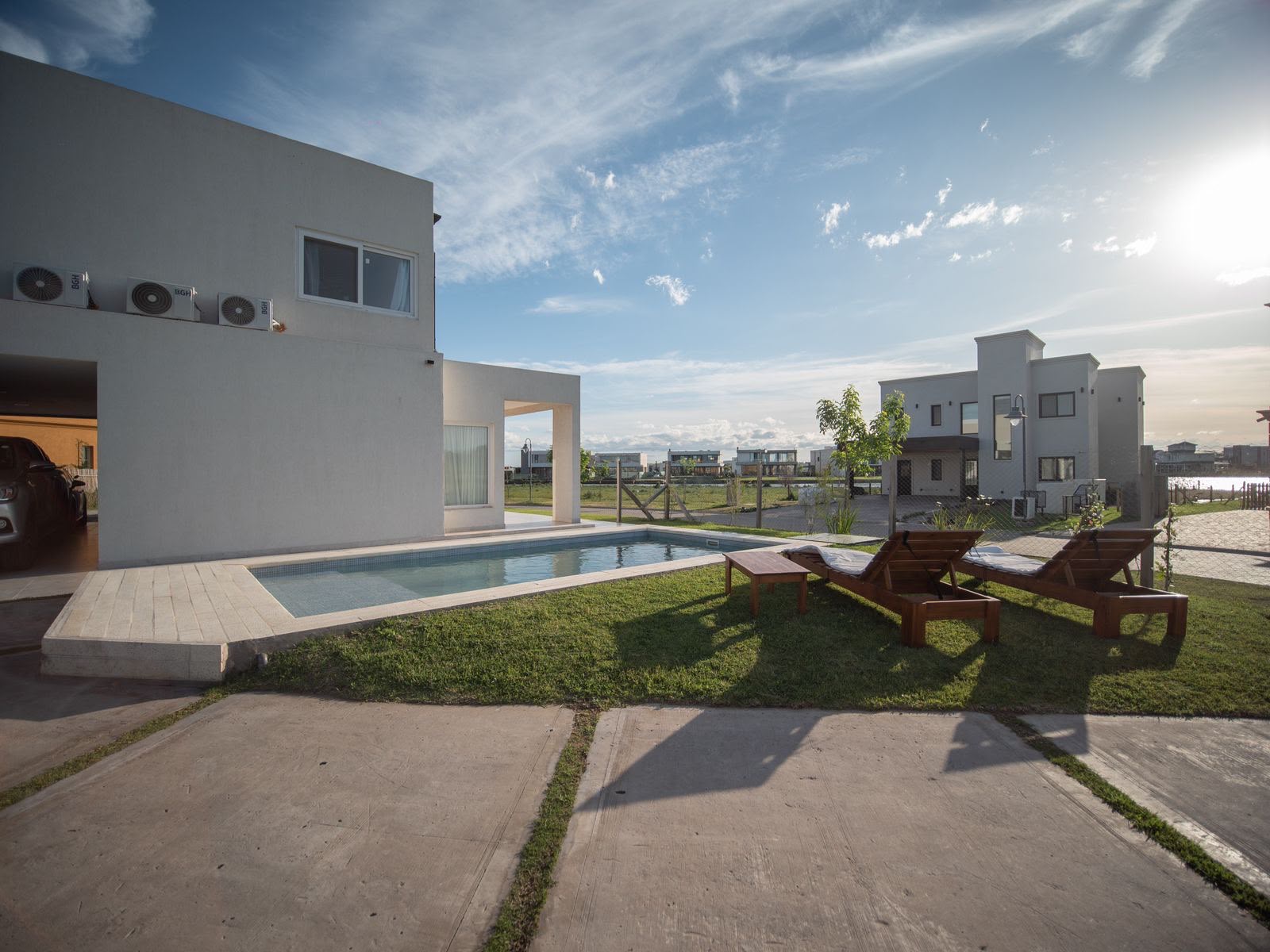 Casa en 2 plantas con piscina